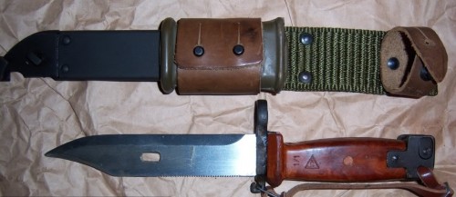 Romanian AIMS-74 low rivet hanger (2).jpg