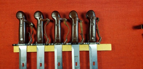 Romanian AKM 6X3 flat pommel variation 4.jpg