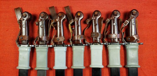 Romanian AKM 6X3 flat pommel variation 5.jpg