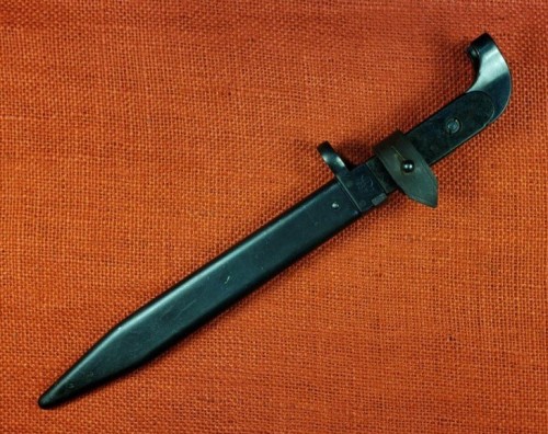 Polish AK 47 Bayonet and Scabbard 1957  A00033 (2).jpg