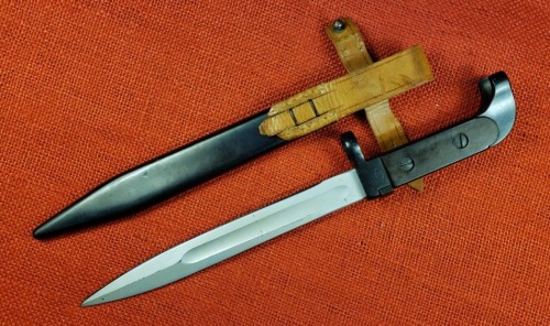 Polish AK47 bayonet and scabbard 1958 Z code 3 (2).jpg