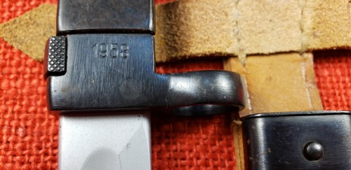 Polish AK47 bayonet and scabbard 1958 Z code 5.jpg